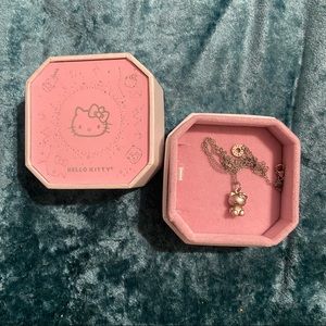 hello kitty silver necklace
